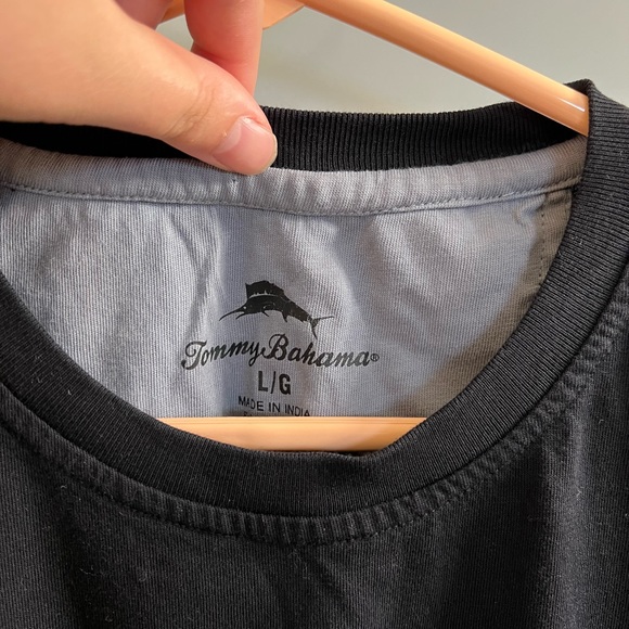 Tommy Bahama T-Shirt - Picture 3 of 4